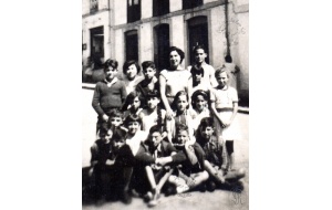 1957 Agosto -Escuela de Dosinda Cerqueiro